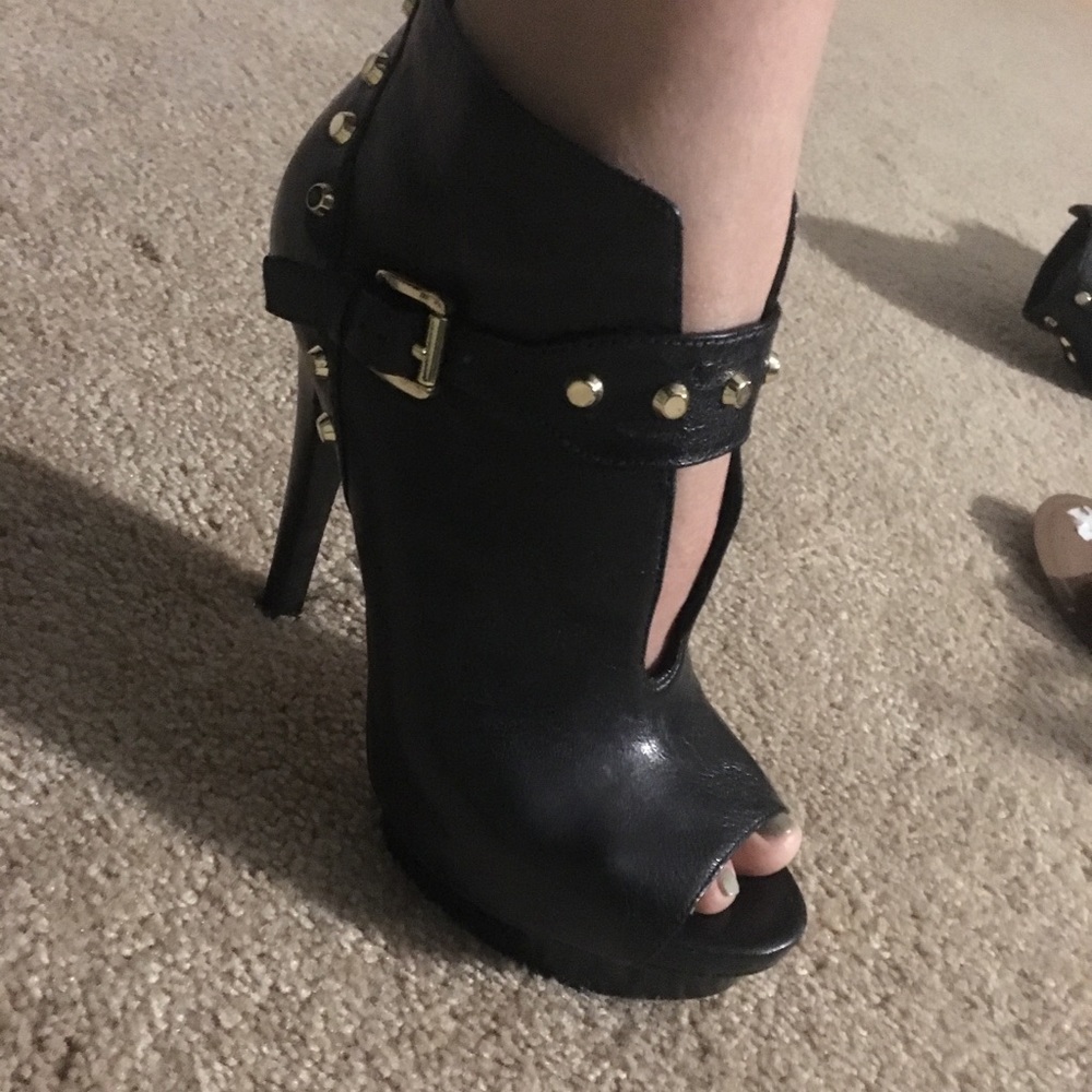 Black leather peep toe boot